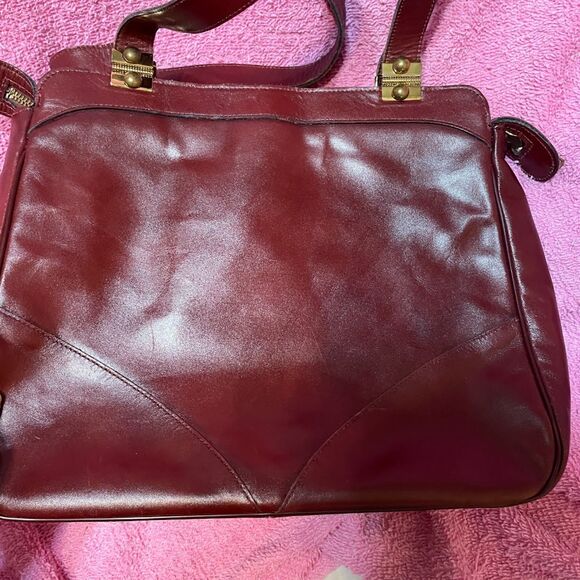 Vintage 60s  ETIENNE AIGNER Oxblood Shoulder Bag Hinge Hardware Mirror Tag - Picture 4 of 14